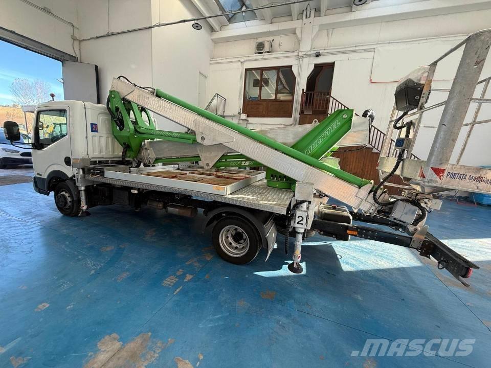 Multitel MX 250 Plataformas sobre camión