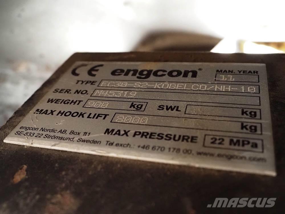 Engcon EC30 Volteadoras