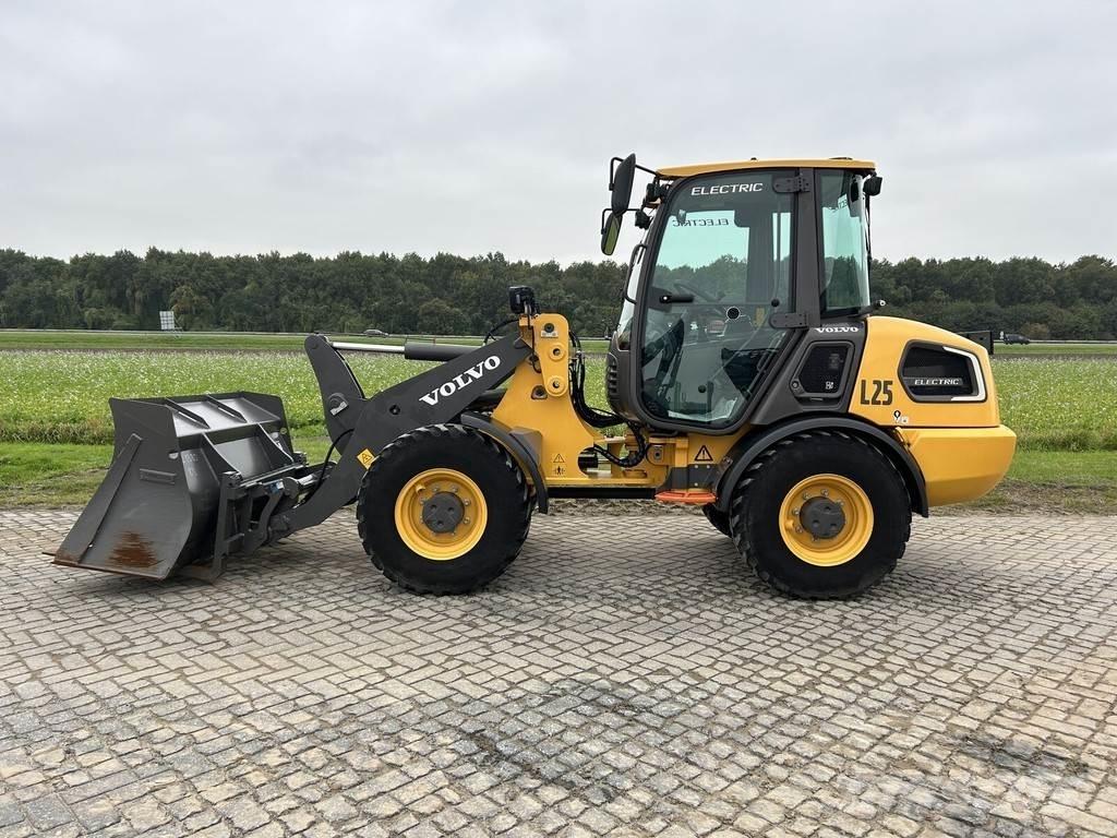 Volvo JL25HZ Cargadoras sobre ruedas