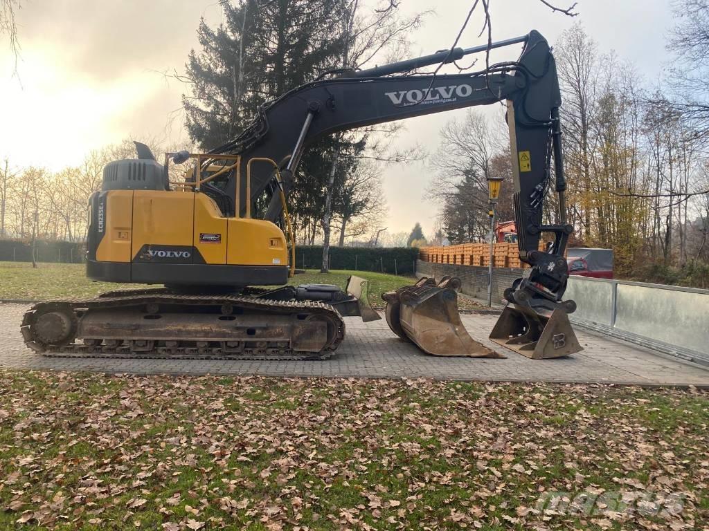 Volvo ECR 235 EL Excavadoras de cadenas