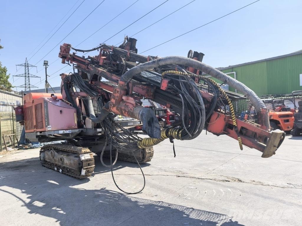 Sandvik DX 800 Perforadoras de superficie