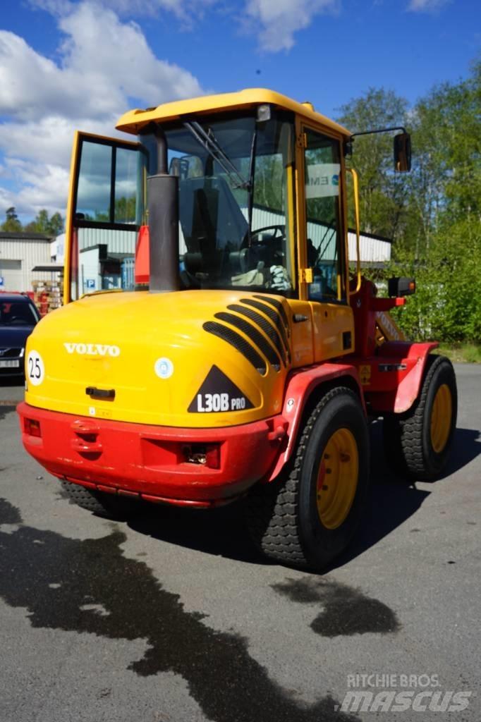 Volvo L 30 B PRO Cargadoras sobre ruedas