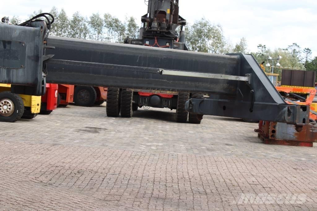 Kalmar DRF450-65A5X Manipulador de contenedores