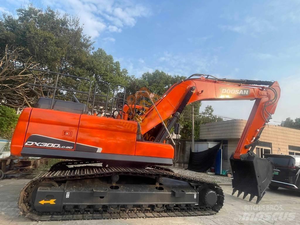 Doosan DX 300 Excavadoras de cadenas