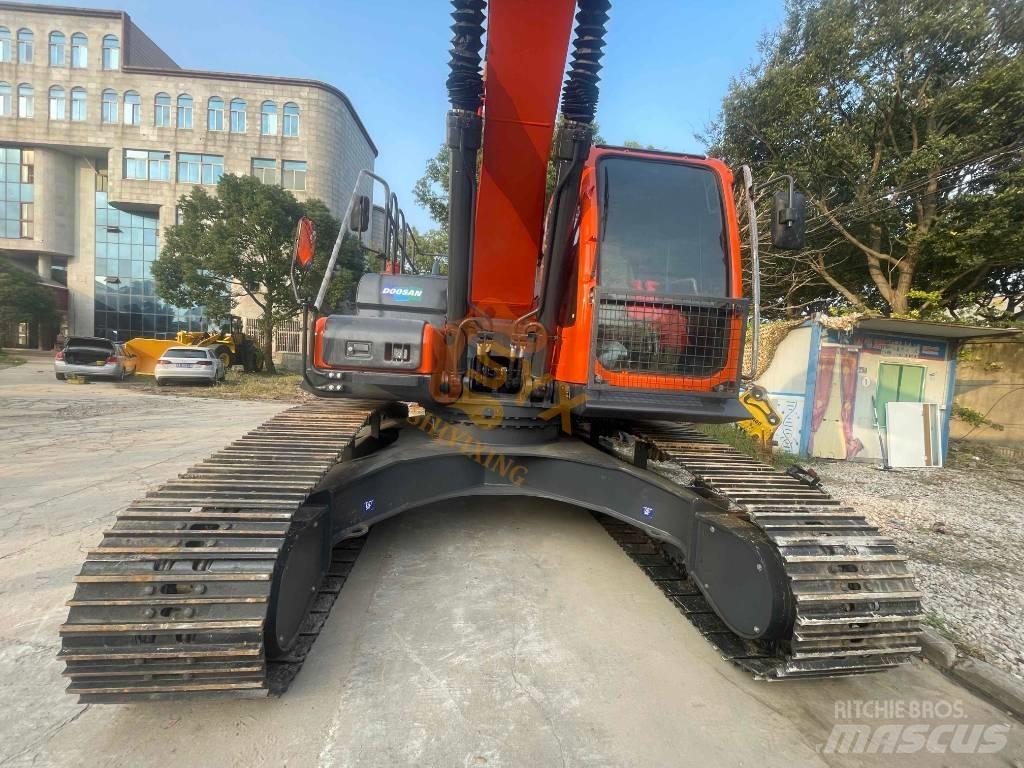 Doosan DX 300 Excavadoras de cadenas