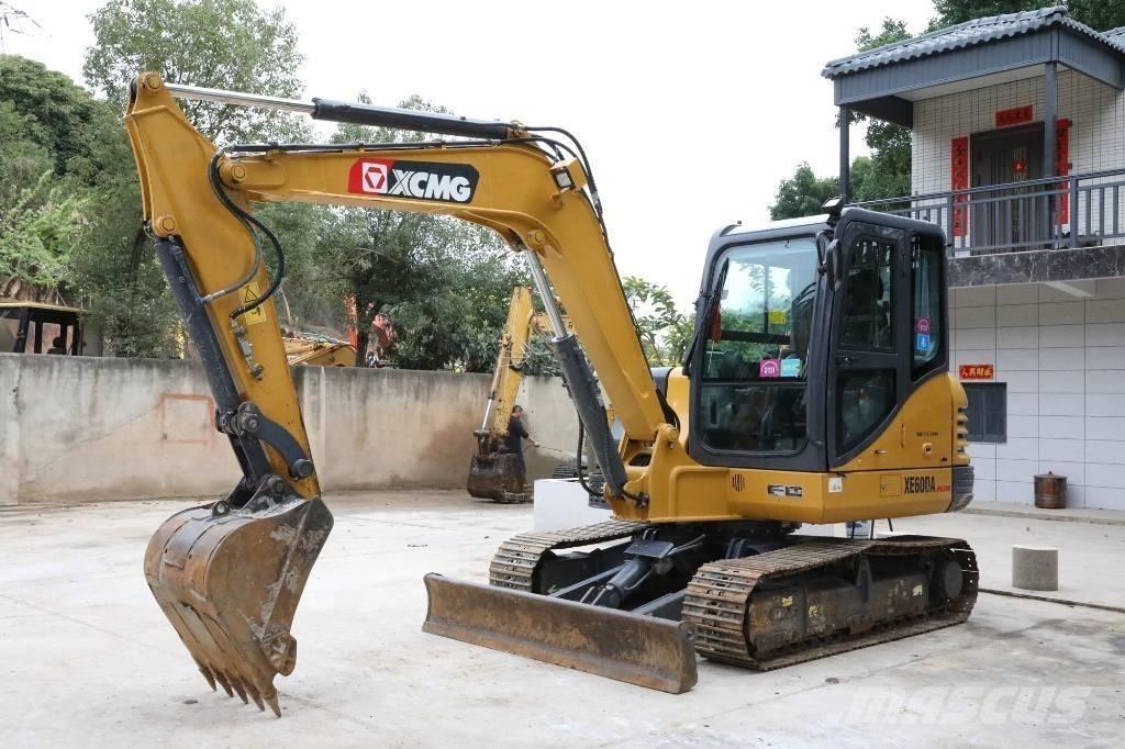 XCMG XE 60 DA Mini excavadoras < 7t