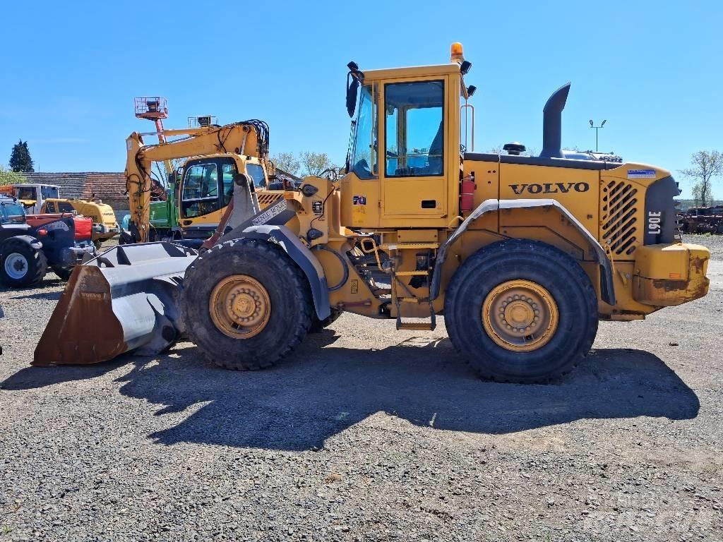 Volvo L 90 E Cargadoras sobre ruedas