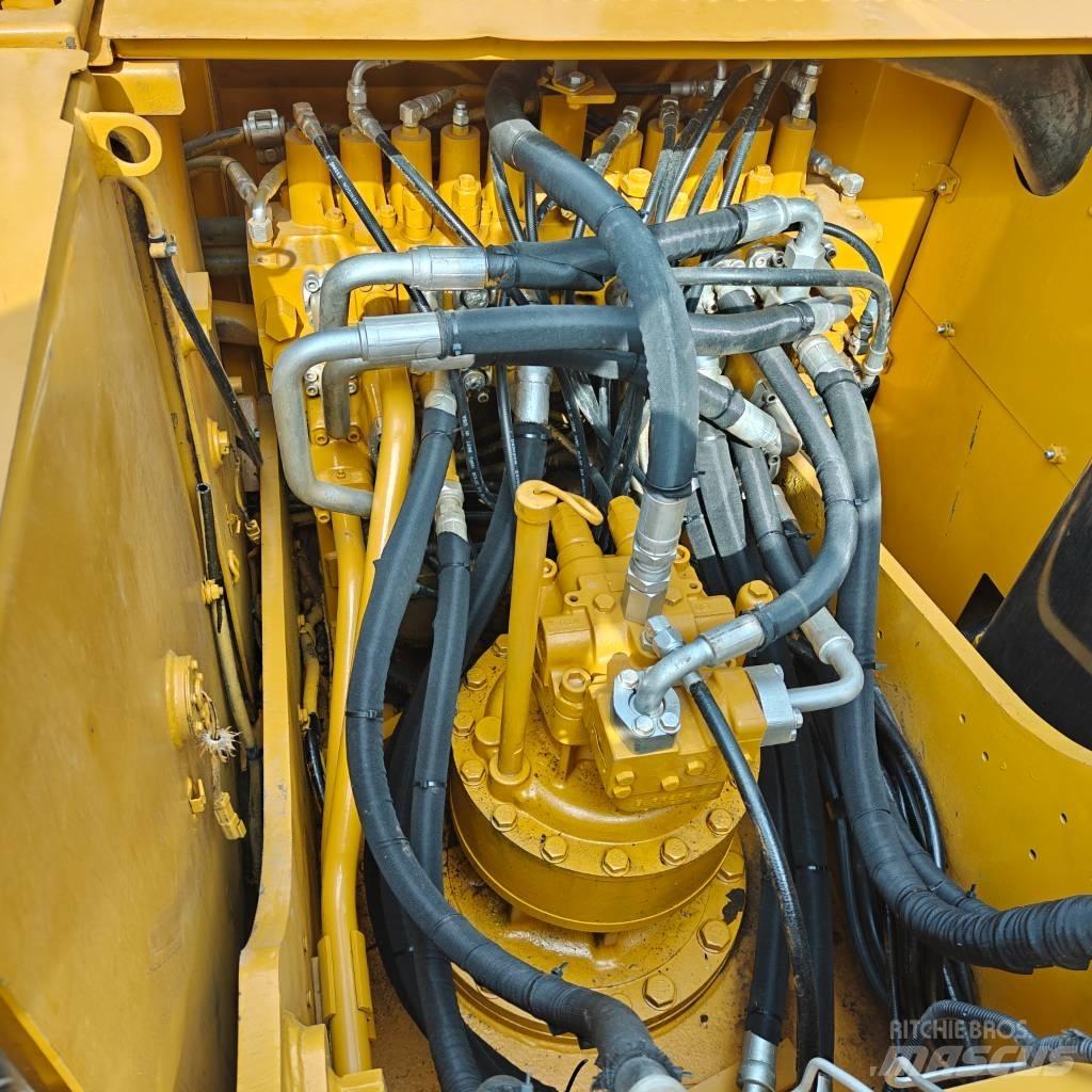 CAT 323 D L Excavadoras de cadenas