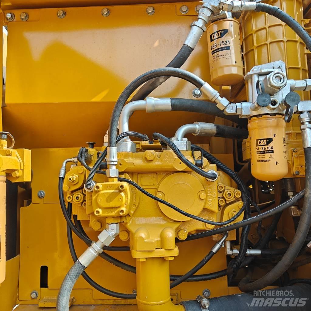 CAT 323 D L Excavadoras de cadenas
