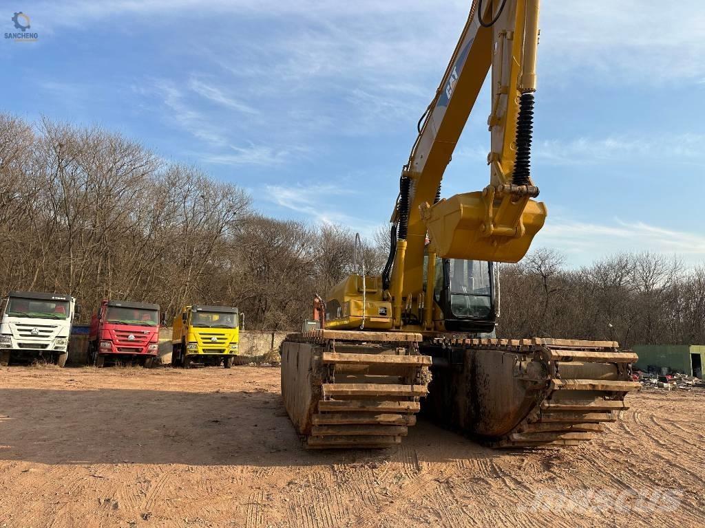 CAT 320CL Excavadoras anfibio