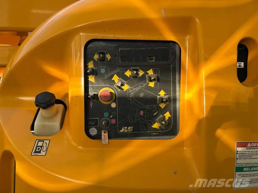 JLG 450AJ Plataforma de trabajo articulada