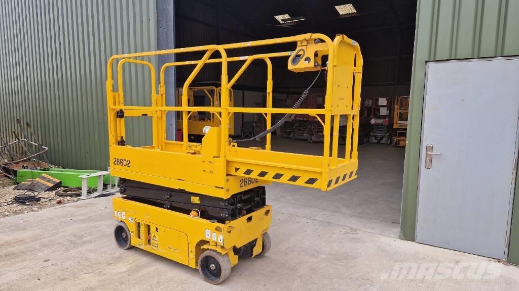 JCB S 1530 E Plataformas tijera