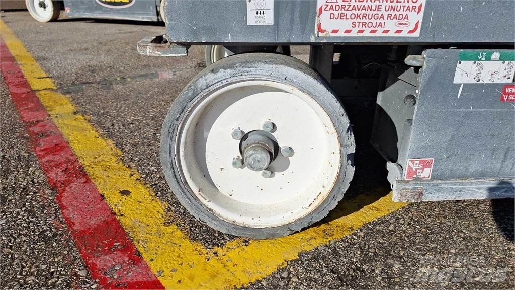 SkyJack SJIII4620 Plataformas tijera