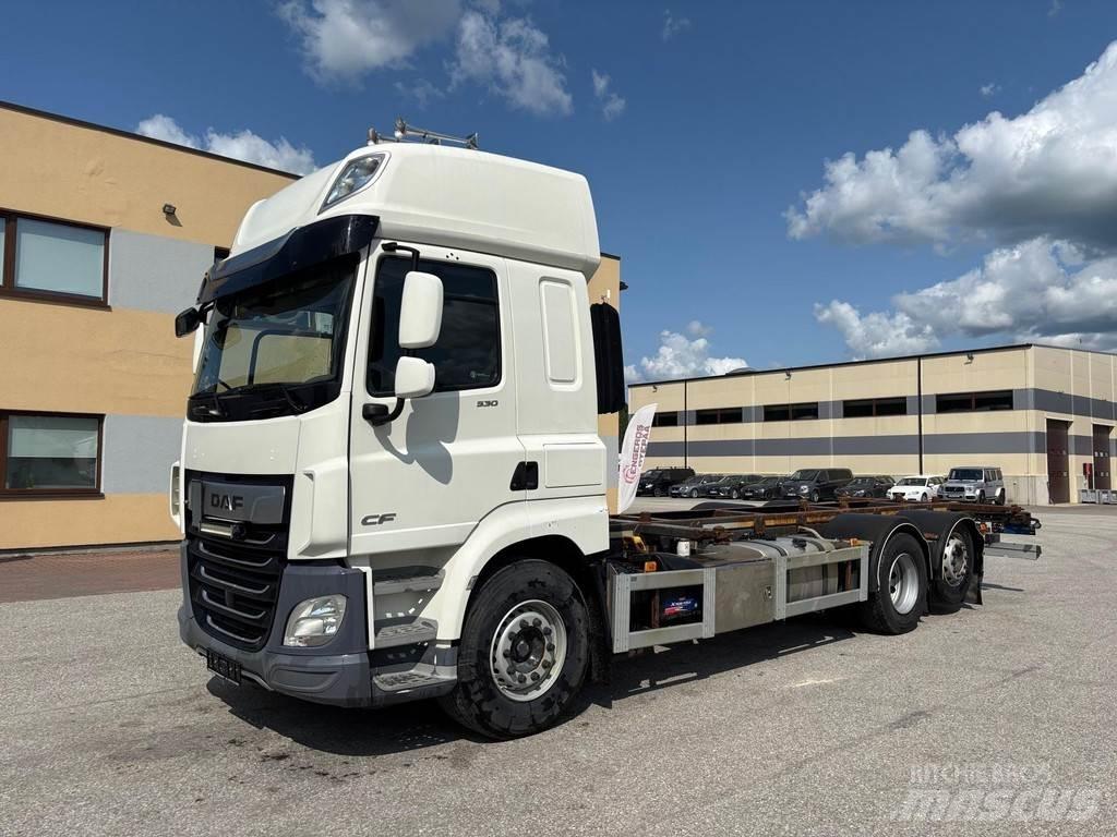 DAF CF 530 6x2 + BDF Camiones portacontenedores