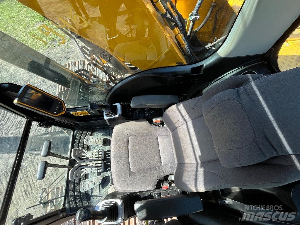 JCB JS 220 LC Excavadoras de cadenas
