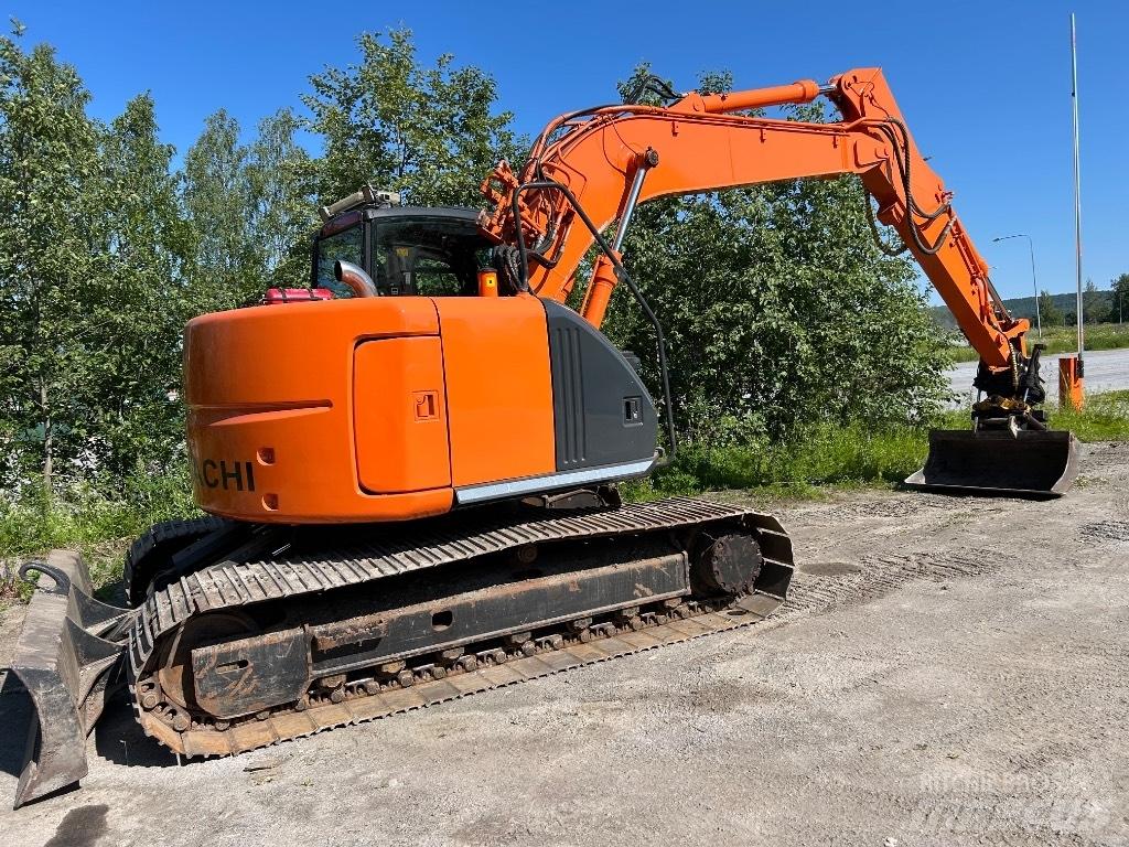 Hitachi ZX 135 US Excavadoras de cadenas