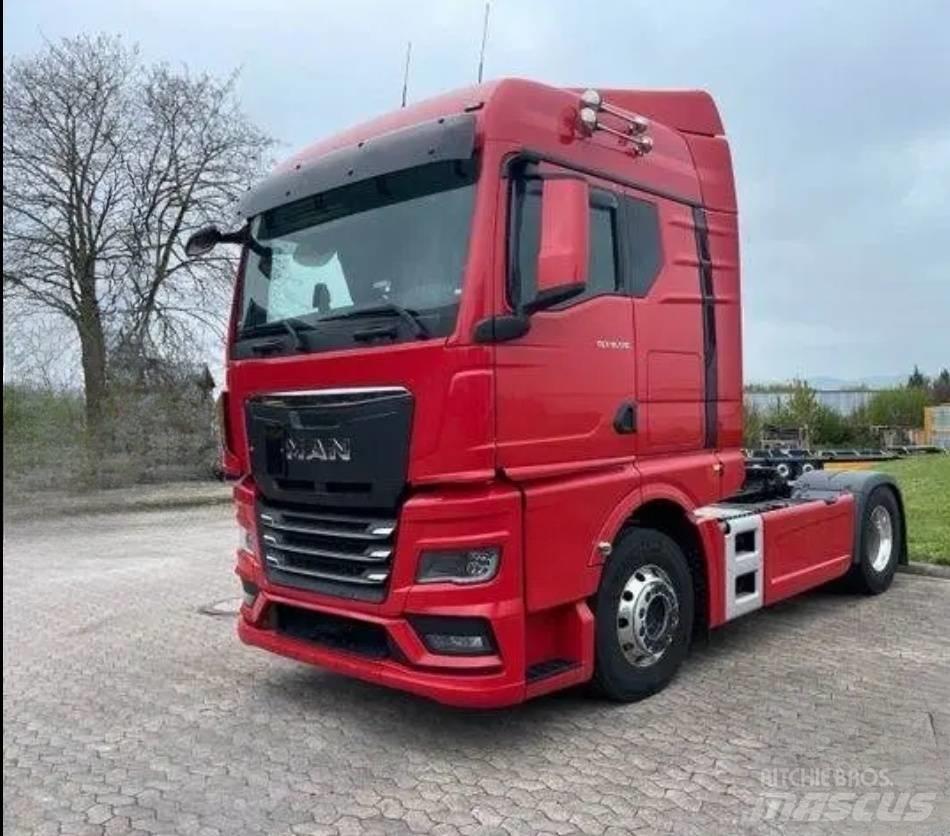 Shacman truck head Bañera