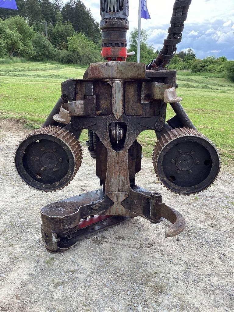 Komatsu S132 Desramador