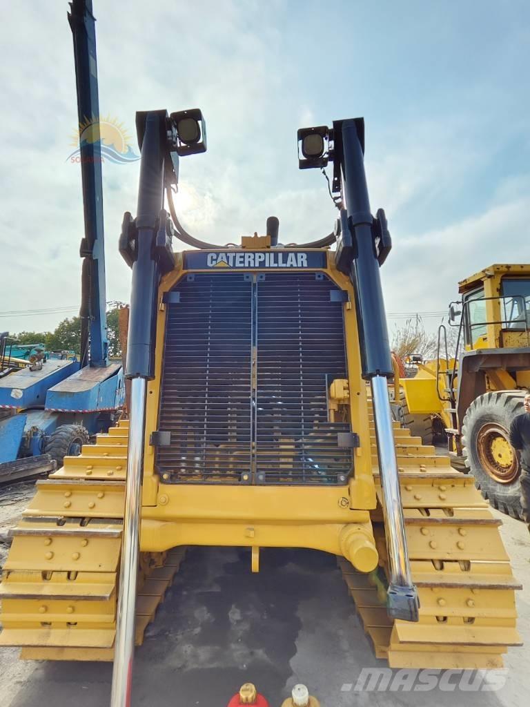 CAT D 8 T Buldozer sobre oruga