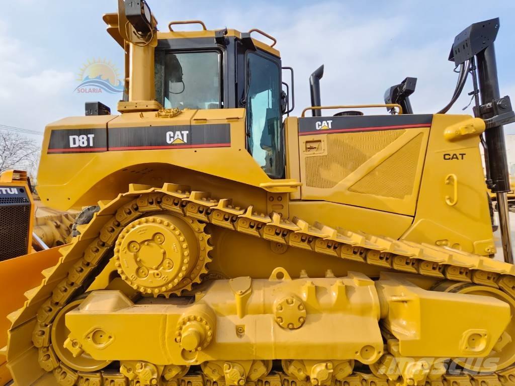 CAT D 8 T Buldozer sobre oruga