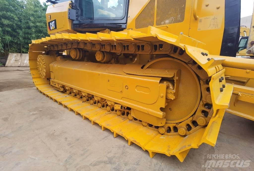 CAT D 5 K Buldozer sobre oruga