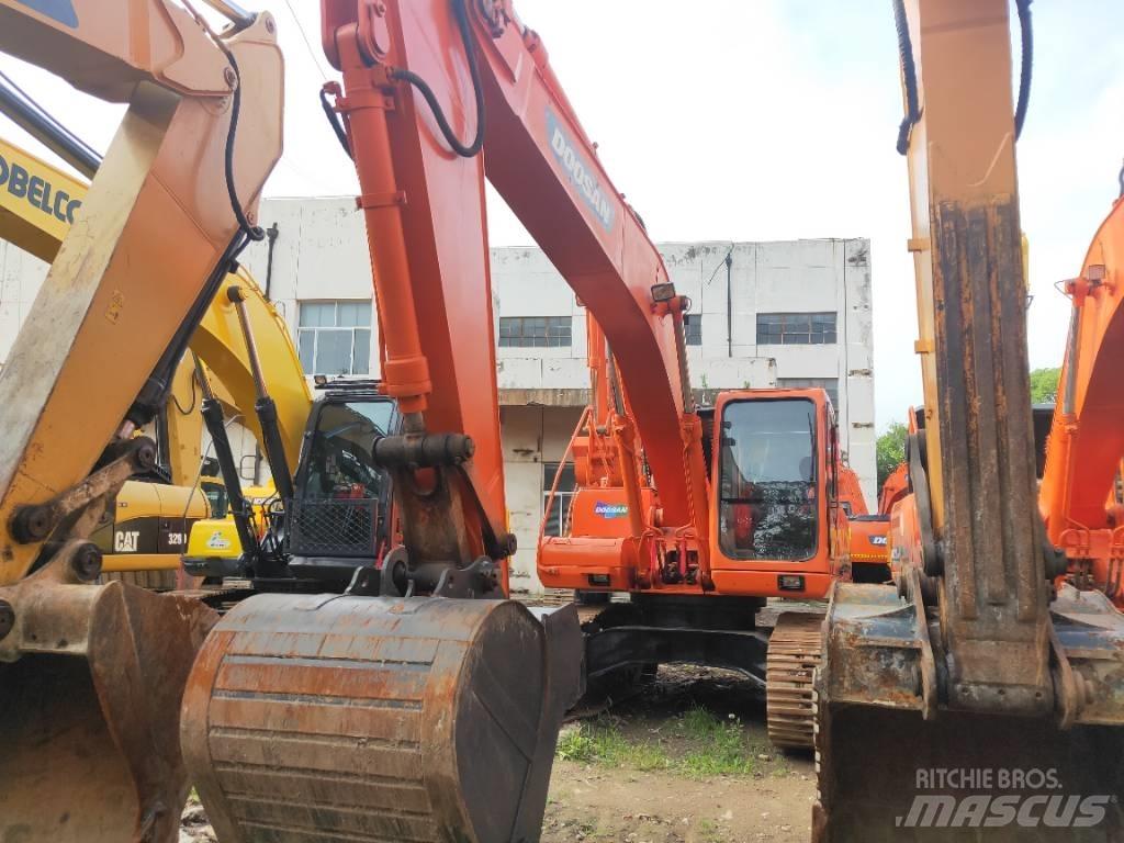 Doosan DH 215-9 Excavadoras de cadenas