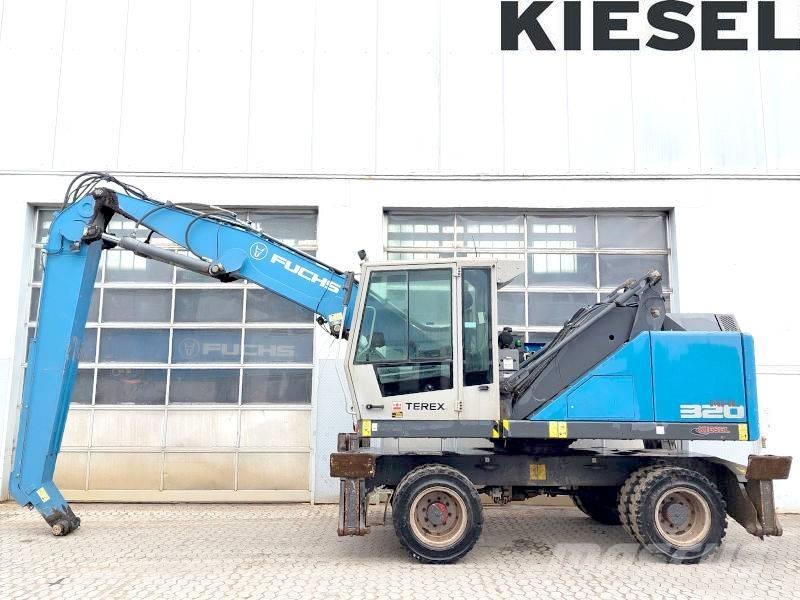 Fuchs MHL 320 F Excavadoras de manutención