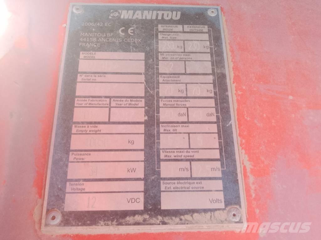 Manitou 200 ATJ Plataforma de trabajo articulada
