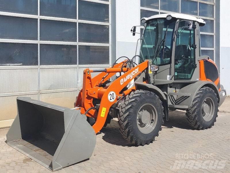 Atlas AR 420 Cargadoras sobre ruedas