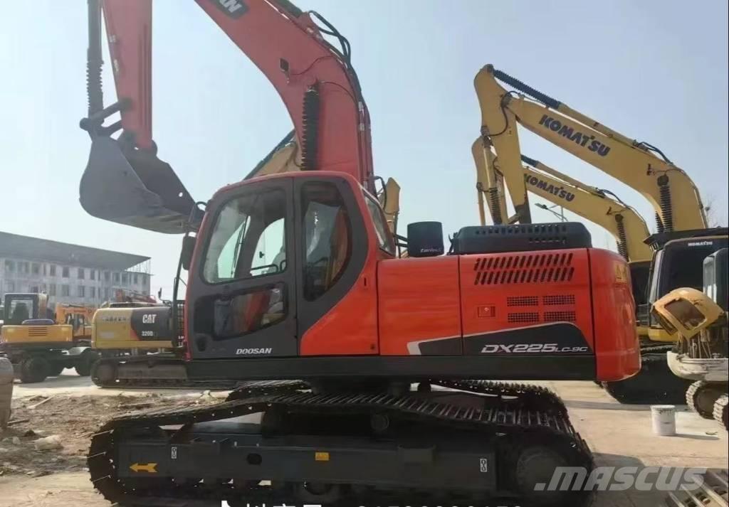 Doosan DX 225 LC Excavadoras de cadenas