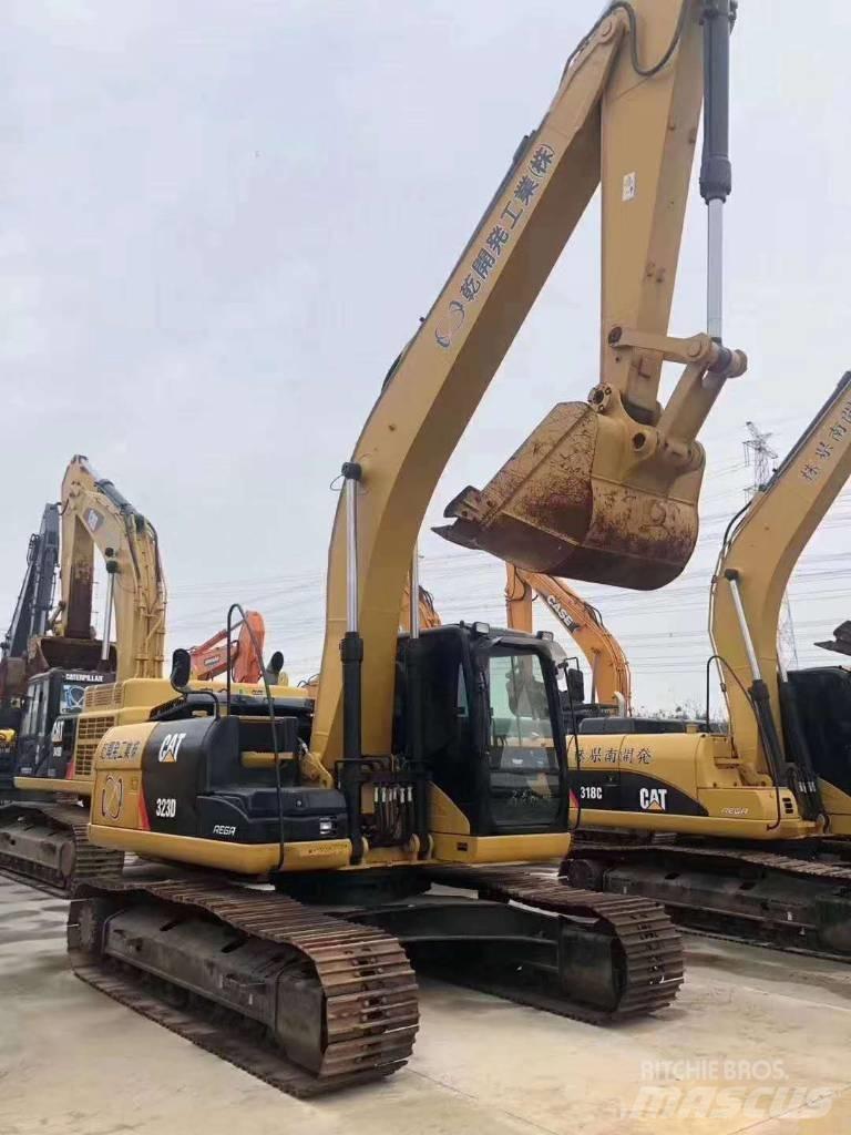 CAT 323 D Excavadoras de cadenas