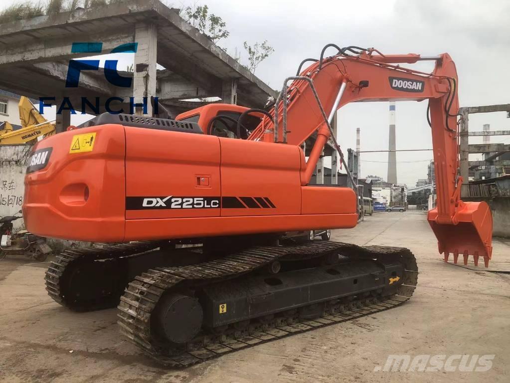 Doosan DX 225 LC Excavadoras de cadenas
