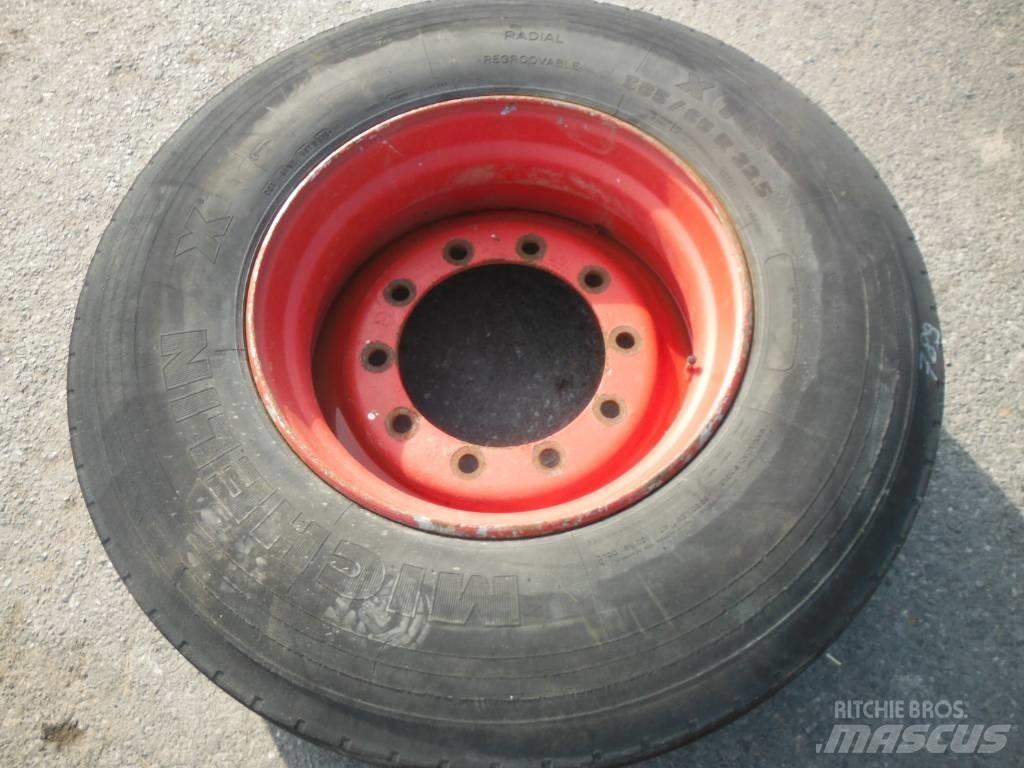 Michelin 385/65R22.5 Neumáticos, ruedas y llantas