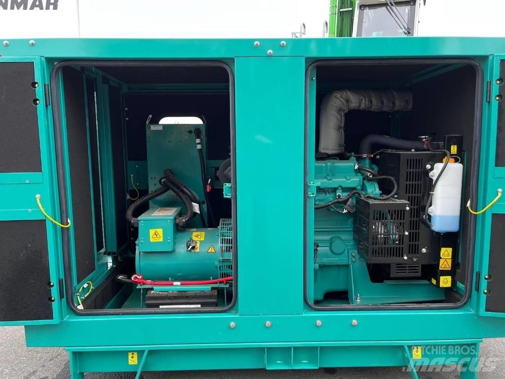 Cummins C33D5 (QES30) Generadores diesel