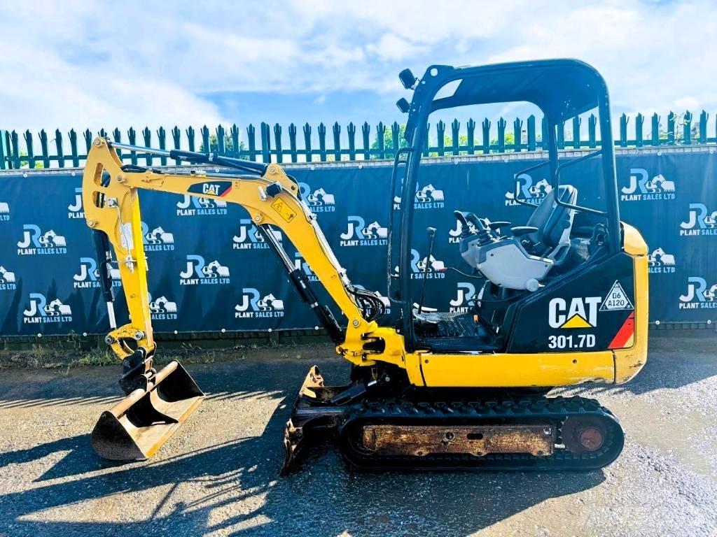 CAT 301.7 D Mini excavadoras < 7t