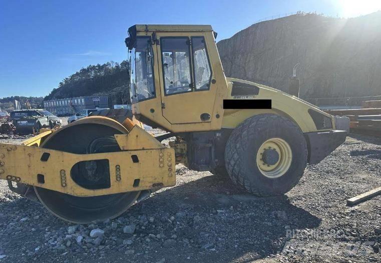 Bomag BW 213 D H-4 Rodillos de un solo tambor
