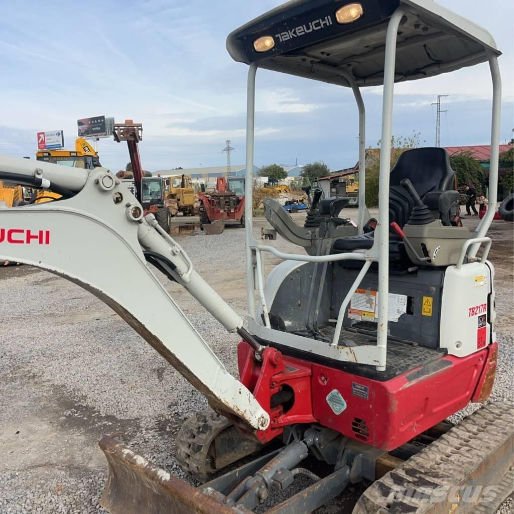 Takeuchi TB 217 R Mini excavadoras < 7t