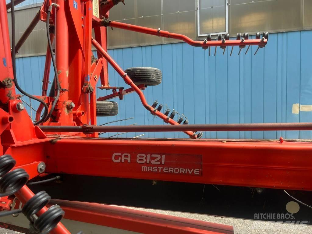 Kuhn GA 8121 Segadoras hileradoras