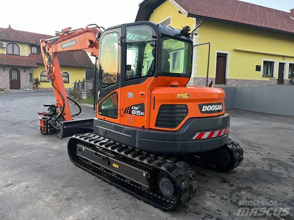 Doosan DX85R-3 Excavadoras 7t - 12t
