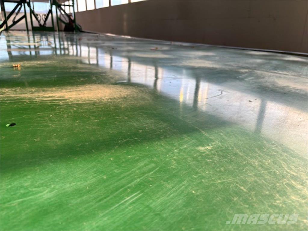 Kröger PWO 24 Plataformas