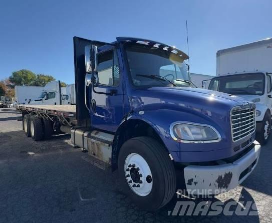 Freightliner M 106 Camiones plataforma