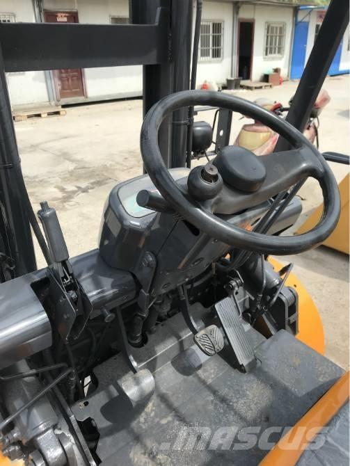 TCM FD 100 Carretillas diesel