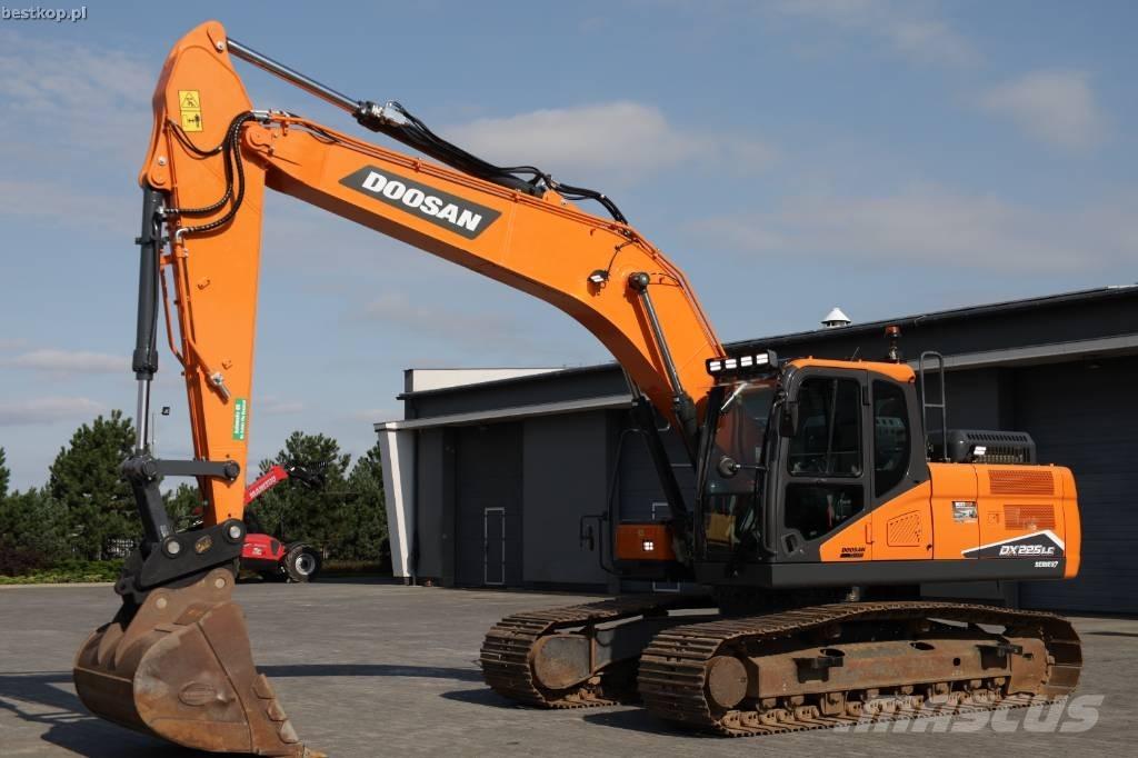 Doosan DX 225 LC-7 Excavadoras de cadenas