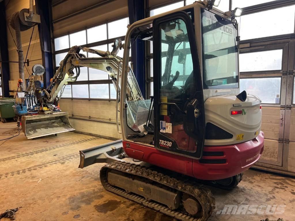 Takeuchi TB 230 Mini excavadoras < 7t