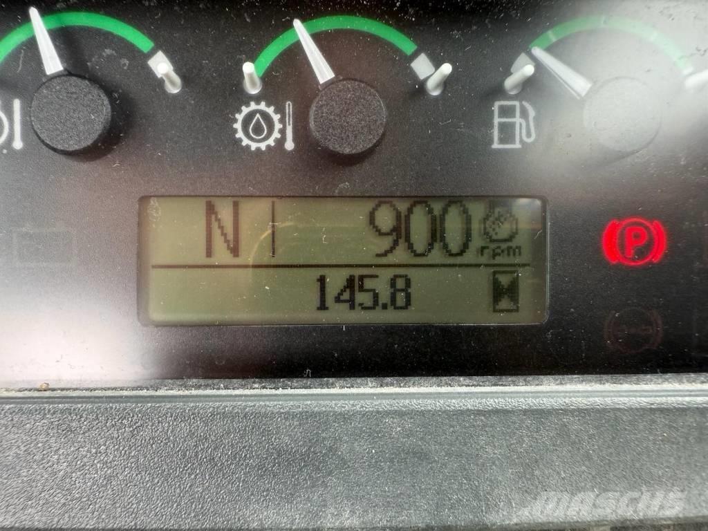 John Deere 710 J Retrocargadoras