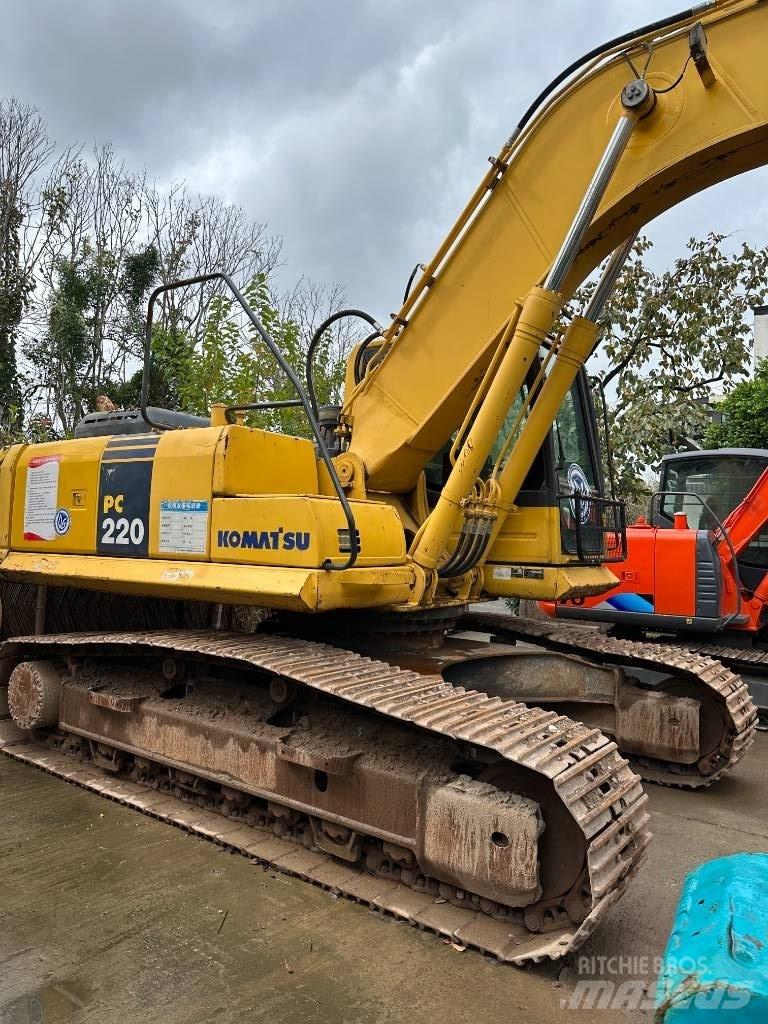Komatsu PC 220-8 Excavadoras de cadenas