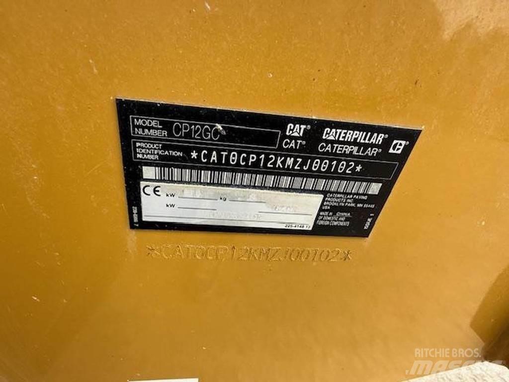 CAT CP12 GC Compactadores de suelo