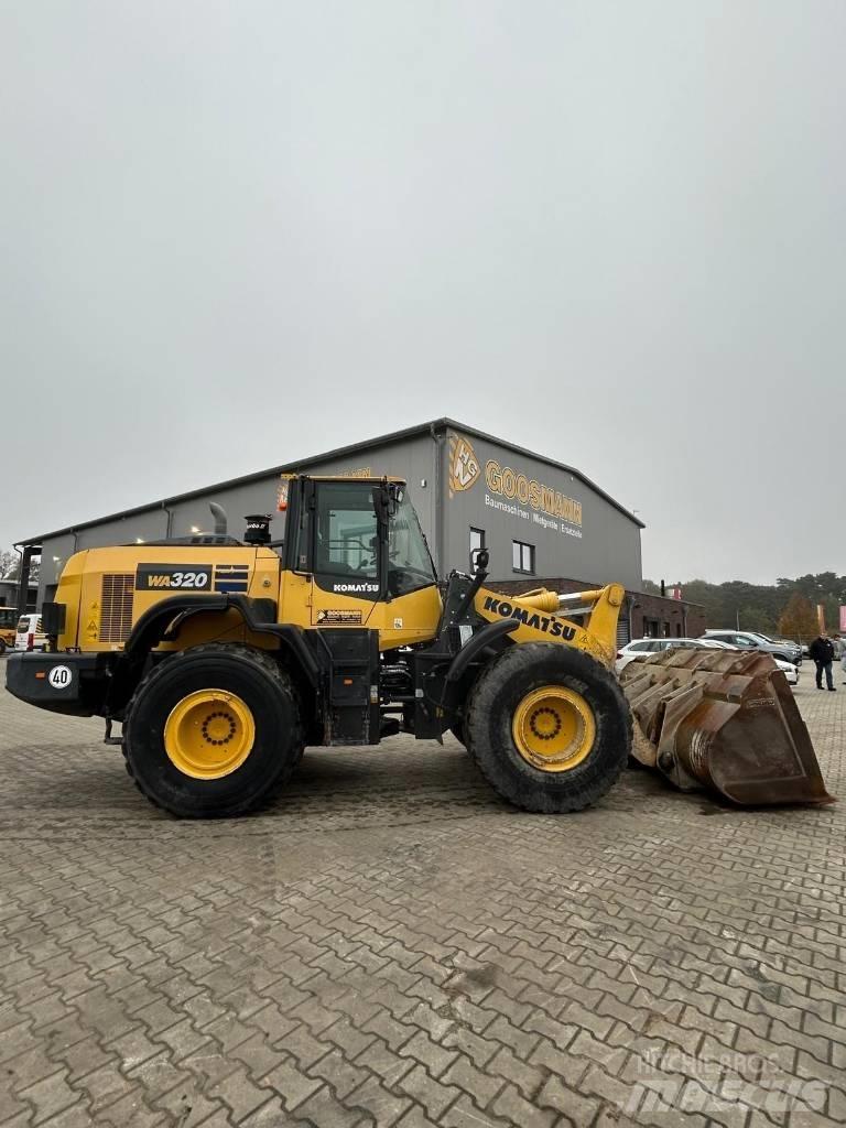 Komatsu WA 320 Cargadoras sobre ruedas