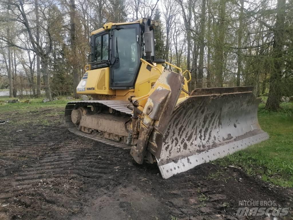 Komatsu 51PX Buldozer sobre oruga