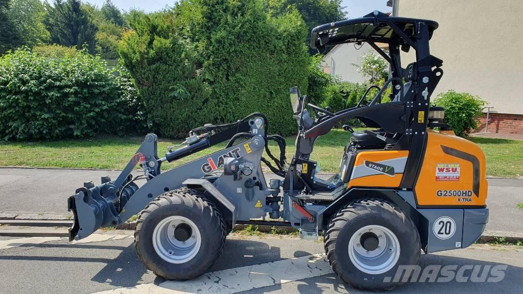 GiANT G 2500 X-Tra Cargadoras sobre ruedas